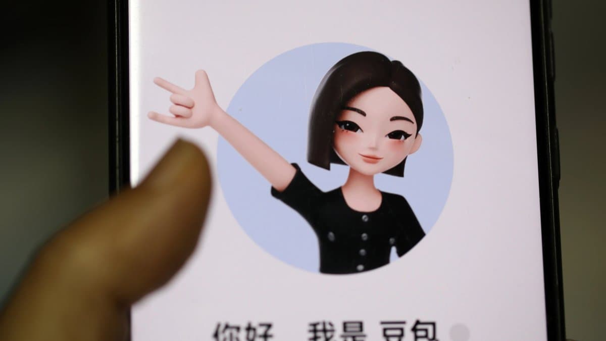중국, AI 연인에게 이별을 통보했다 — 7월 15일 발효된 "의인화 상호작용" 규정의 전말