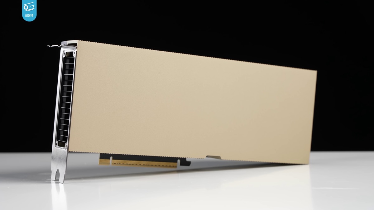NVIDIA H100 GPU — PRAGMA-L(10억 파라미터)은 32장의 H100에서 사전 학습됐고, 프로덕션 추론은 200장+ H100에서 돌아간다